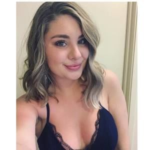 Meet your Posher, Janelle